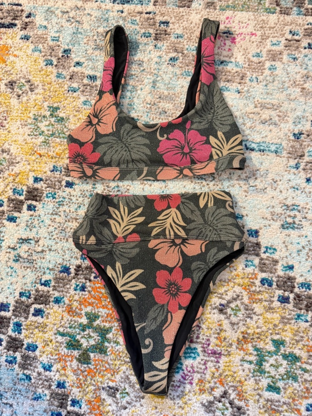 Beach Riot bikini set - Picture 2 of 6